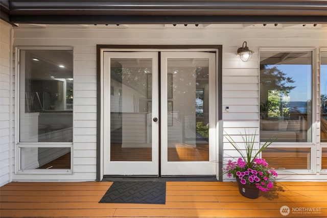 16939 SE 39th St, Bellevue, WA 98008 - property entrance with french doors