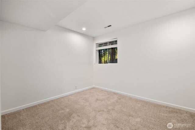 16939 SE 39th St, Bellevue, WA 98008 - carpeted empty room featuring baseboards and recessed lighting
