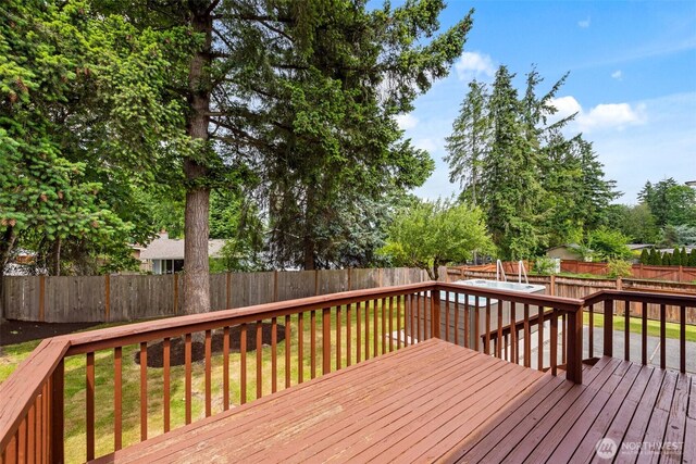 14208 NE 73rd St, Redmond, WA 98052 - view of wooden deck