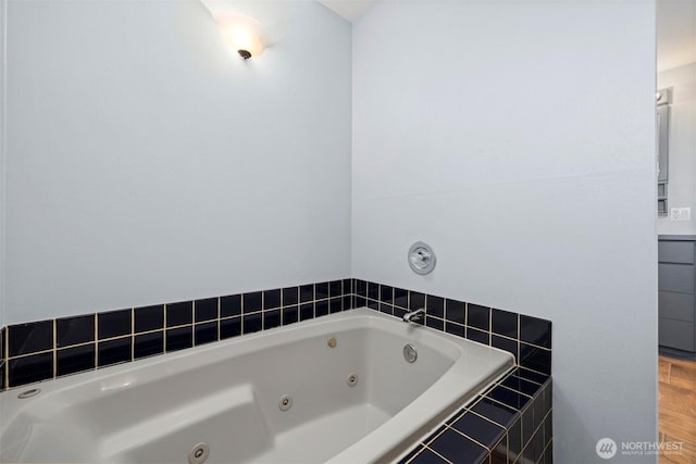 8789 Cedar Ct, Sedro Woolley, WA 98284 - bathroom featuring a jetted tub