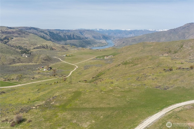 80 Chelan Hills Acres Rd, Orondo, WA 98843