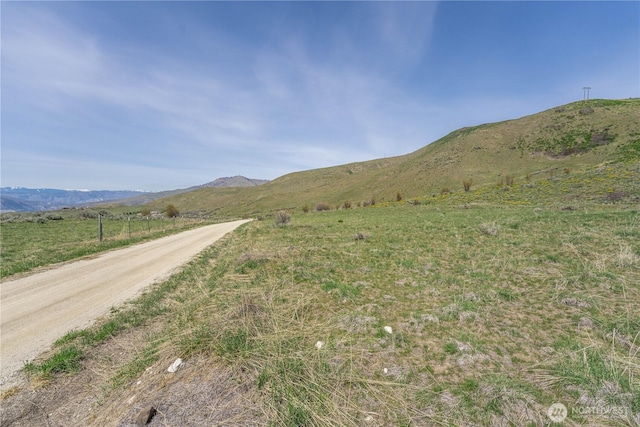 80 Chelan Hills Acres Rd, Orondo, WA 98843