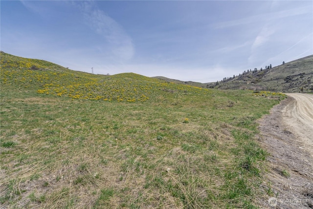 80 Chelan Hills Acres Rd, Orondo, WA 98843