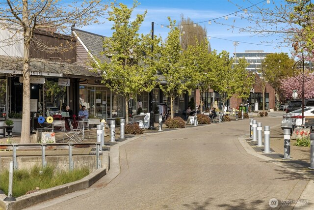 112F 2nd St S, Kirkland, WA 98033 - view of asphalt road with street lighting and curbs