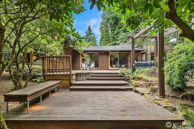 8509 NE 27th Pl, Clyde Hill, WA 98004 - view of wooden deck