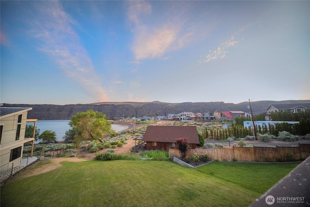 1071 S Section Pl, Quincy, WA 98848 - view of yard
