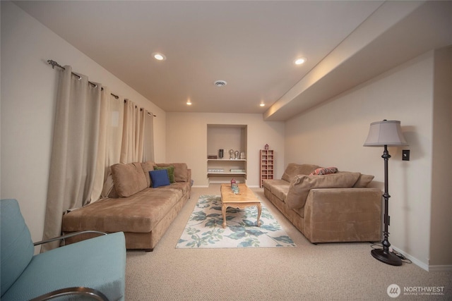1071 S Section Pl, Quincy, WA 98848 - living room featuring carpet and recessed lighting