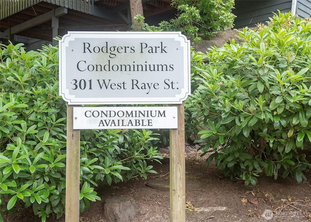 301 W Raye St Unit 105, Seattle, WA 98119 - exterior view