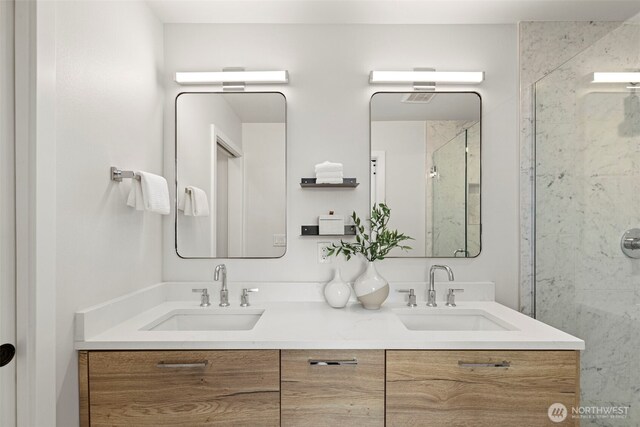 2014 E Pine St Unit A, Seattle, WA 98122 - full bath with double vanity and a shower stall