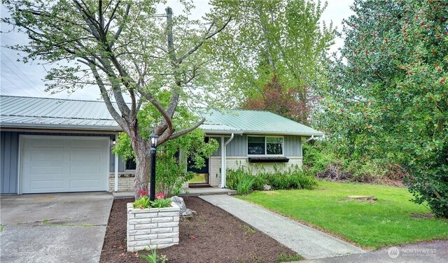 16327 Smokey Point Blvd Unit 1 & 2, Marysville, WA 98271 - view of front of property with board and batten siding, driveway, a front yard, and an attached garage