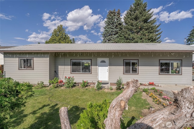 1011 N Dolfay Ln, East Wenatchee, WA 98802 - ranch-style home featuring a front yard