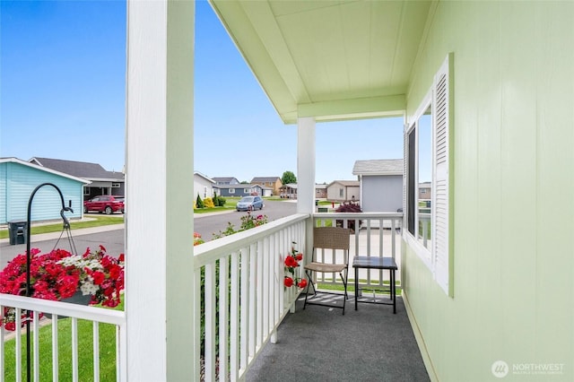 1701 E Burr Ave Unit 36, Moses Lake, WA 98837 - covered porch with a residential view