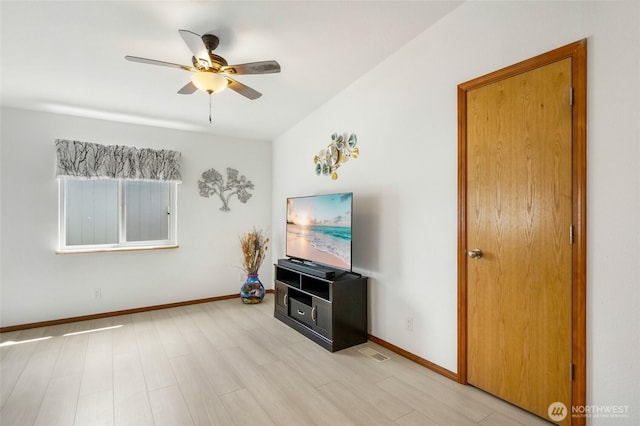 1701 E Burr Ave Unit 36, Moses Lake, WA 98837 - living room with ceiling fan and light wood-style floors
