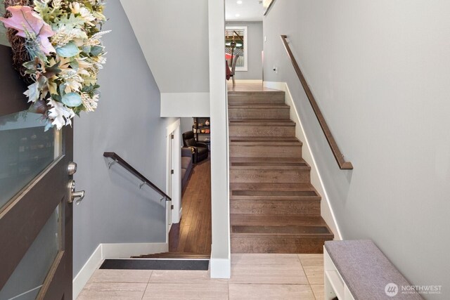 16422 76th Ave NE, Kenmore, WA 98028 - stairway with baseboards
