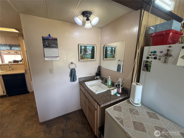 24 Hubbert Rd, Omak, WA 98841 - bathroom with vanity
