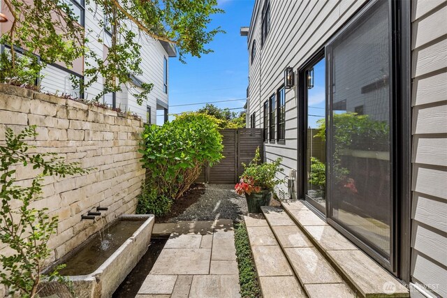 332 6th Ave, Kirkland, WA 98033 - view of patio / terrace