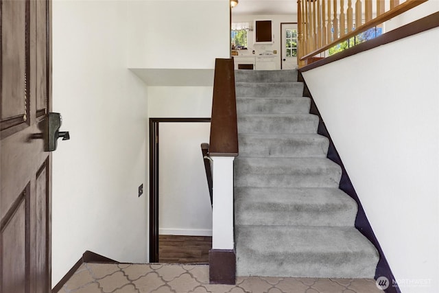3125 Mcleod Rd, Bellingham, WA 98225 - staircase with baseboards