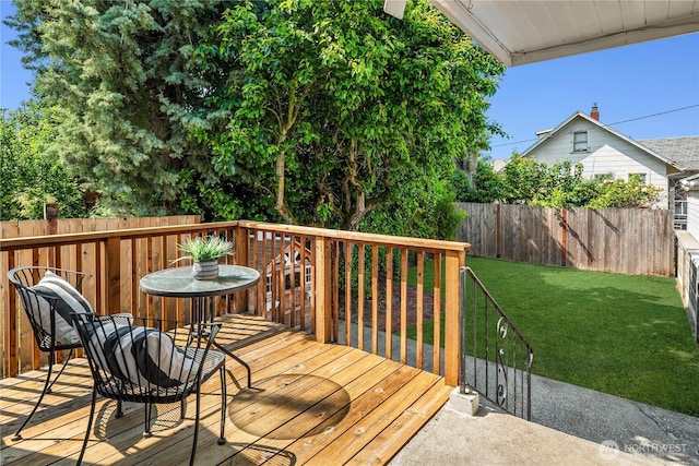 1210 S Mcclellan St, Seattle, WA 98144 - view of wooden deck
