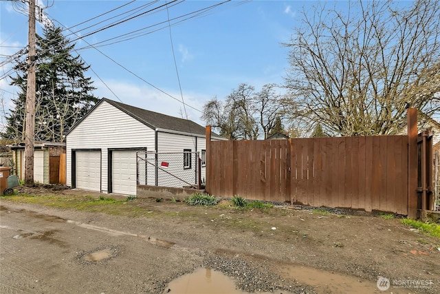 4117 S M St, Tacoma, WA 98418 - view of detached garage