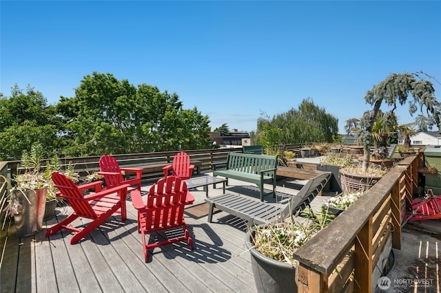 705 E Republican St Unit A, Seattle, WA 98102 - deck featuring a garden