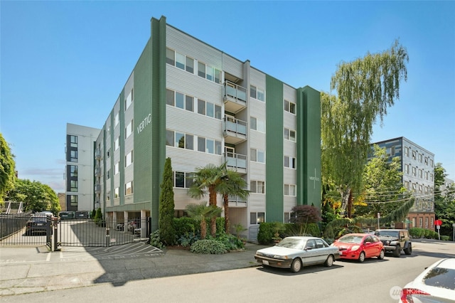 705 E Republican St Unit A, Seattle, WA 98102 - view of apartment building / complex
