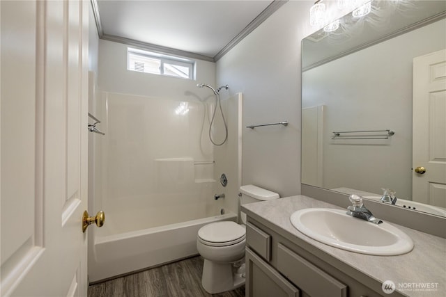 2438 Highland View Dr, East Wenatchee, WA 98802 - bathroom featuring vanity, ornamental molding, wood finished floors, and shower / tub combination