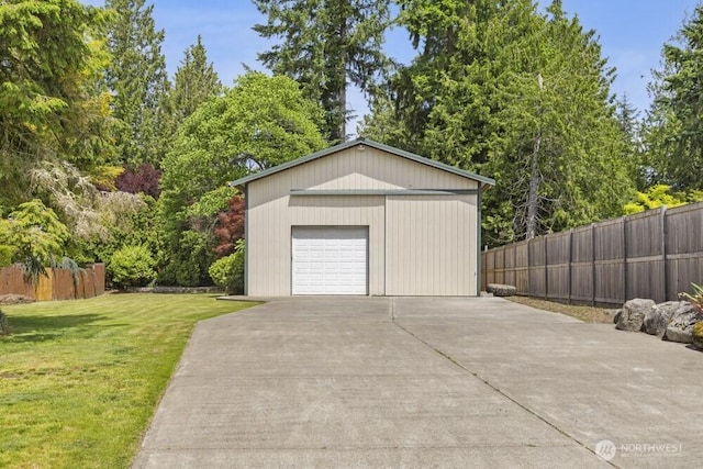5208 S 380th St, Auburn, WA 98001 - detached garage with driveway