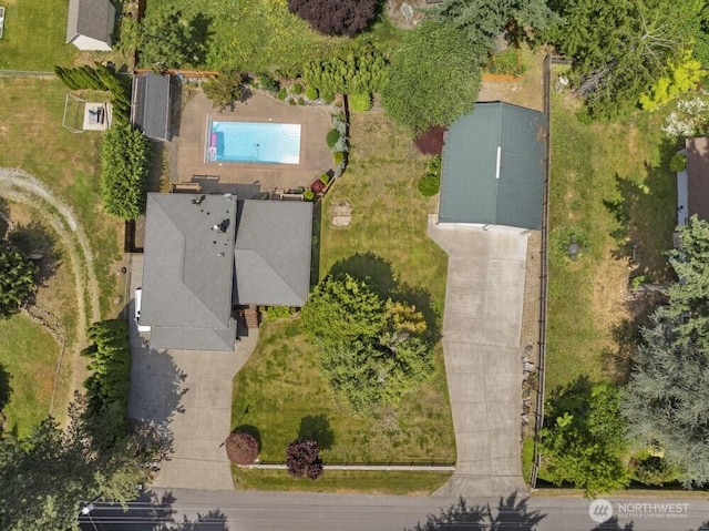 5208 S 380th St, Auburn, WA 98001 - aerial view of a pool