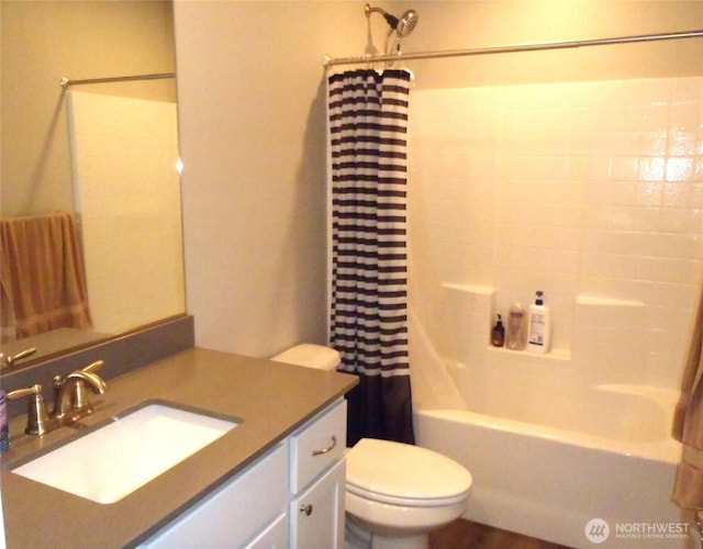 8727 E Gilman Ave, Arlington, WA 98223 - full bath with toilet, shower / bathtub combination with curtain, and vanity