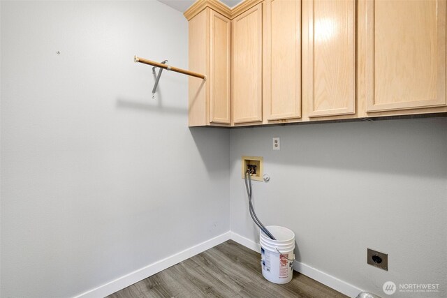 4426 82nd Avenue Ct W, University Place, WA 98466 - washroom featuring hookup for an electric dryer, wood finished floors, cabinet space, baseboards, and washer hookup