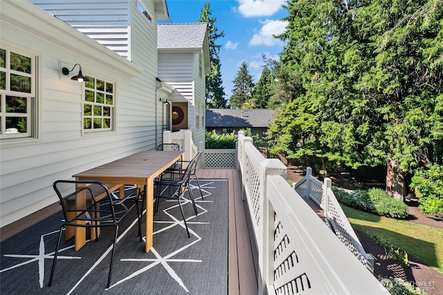 2020 Evergreen Point Rd, Medina, WA 98039 - deck with outdoor dining area