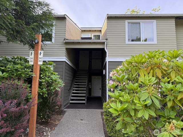 820 Cady Rd Unit F102, Everett, WA 98203 - view of doorway to property
