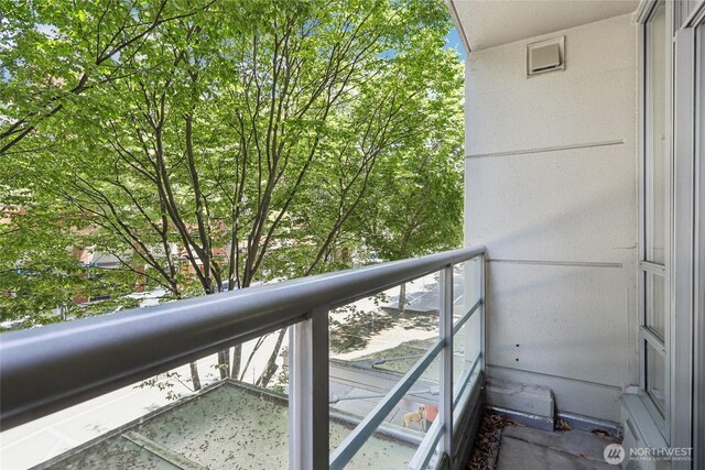 2929 1st Ave Unit 205, Seattle, WA 98121 - view of balcony