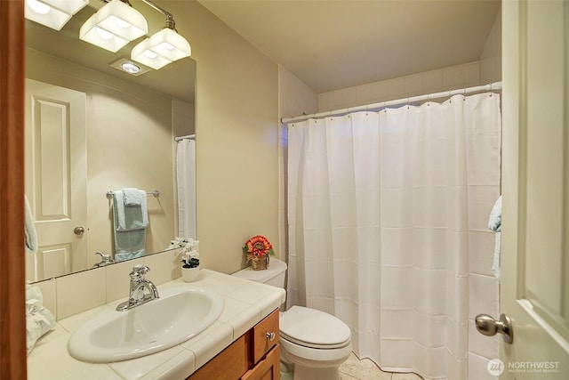 2509NE 125th St, Seattle, WA 98125 - full bathroom featuring vanity, toilet, and curtained shower