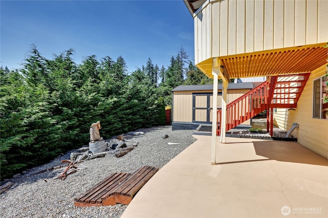 26421 Kingsview Loop NE, Kingston, WA 98346 - view of patio with stairs