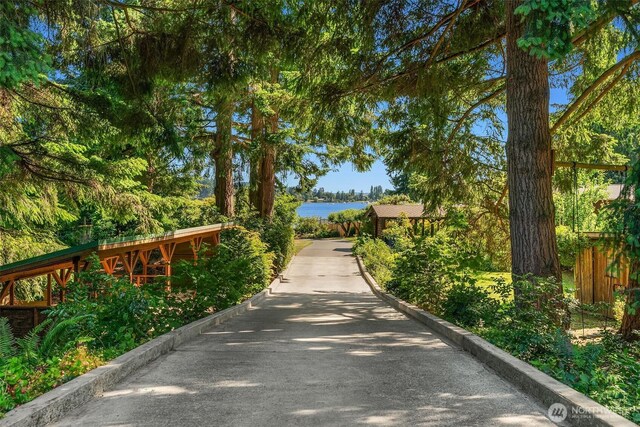 9707 SW Quartermaster Dr, Vashon, WA 98070 - surrounding community featuring a water view