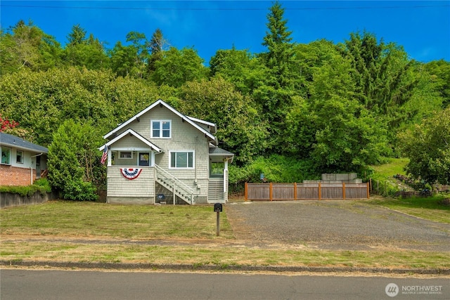 113 W Chenault Ave, Hoquiam, WA 98550 - view of front of home with stairway