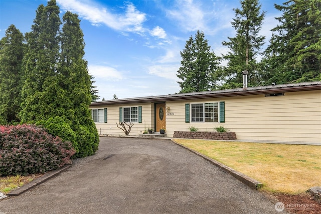 14803 SE 306th St, Kent, WA 98042 - single story home featuring a front yard and asphalt driveway