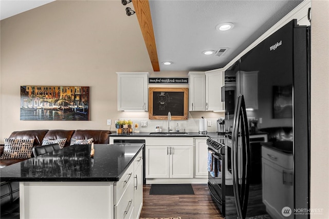 8903 Crescent Bar Rd NW Unit 18, Quincy, WA 98848 - kitchen with a sink, black appliances, recessed lighting, dark wood-type flooring, and white cabinets