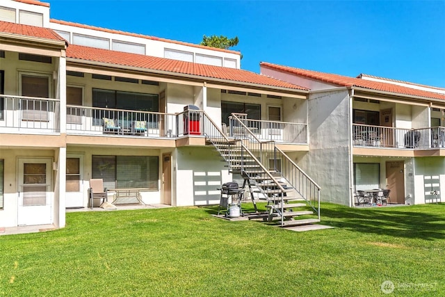 8903 Crescent Bar Rd Unit 158, Quincy, WA 98848 - view of building exterior featuring stairway