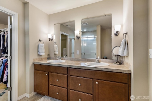 5418 Bennett Ave SE, Auburn, WA 98092 - full bath featuring a spacious closet and double vanity