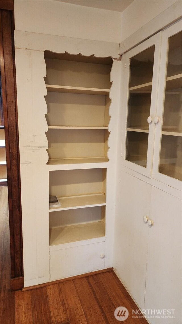 3504 L Pl, Seaview, WA 98644 - view of closet