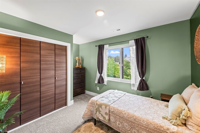 32867 Madrona Ave SE, Black Diamond, WA 98010 - carpeted bedroom featuring baseboards and a closet