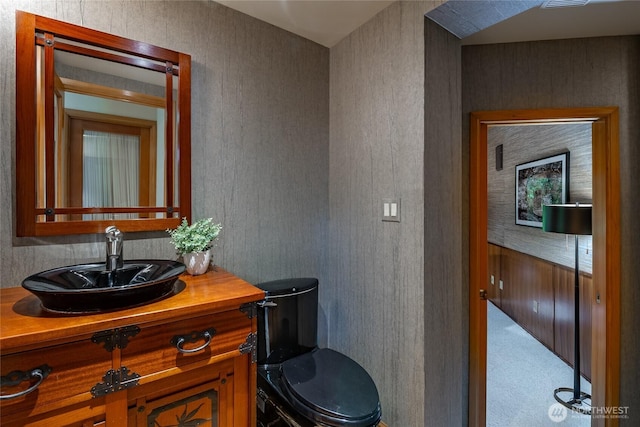 5419 Quail Run, Blaine, WA 98230 - bathroom featuring vanity and toilet
