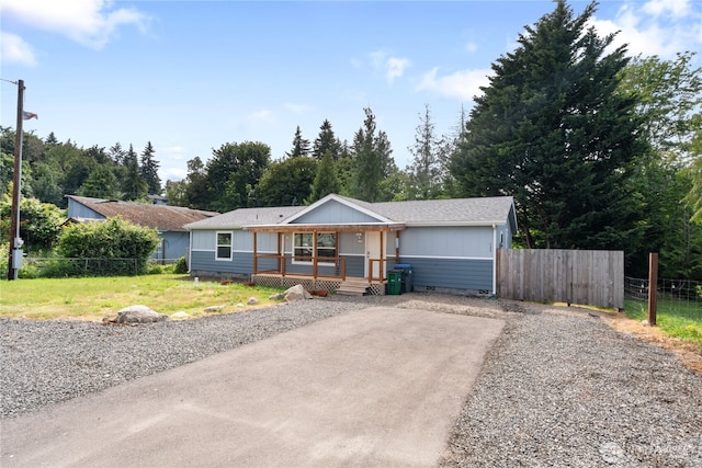 133 Broad St W, Bremerton, WA 98312 - ranch-style home featuring driveway and covered porch
