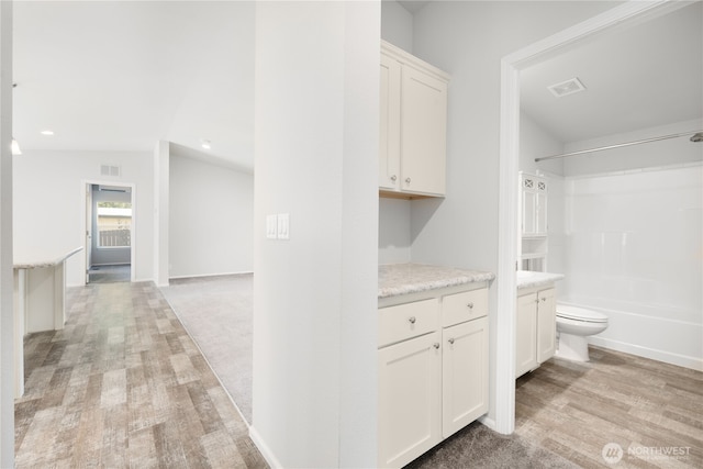 133 Broad St W, Bremerton, WA 98312 - hall with lofted ceiling and light wood-type flooring