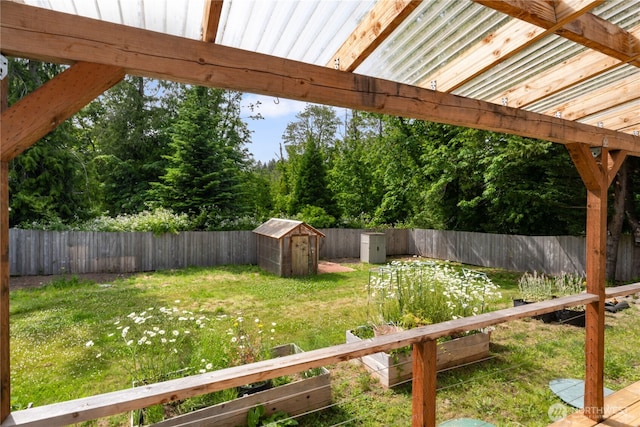 133 Broad St W, Bremerton, WA 98312 - fenced backyard with a shed