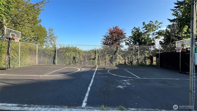 3425 S 176th St Unit 136, Seatac, WA 98188 - view of basketball court featuring community basketball court