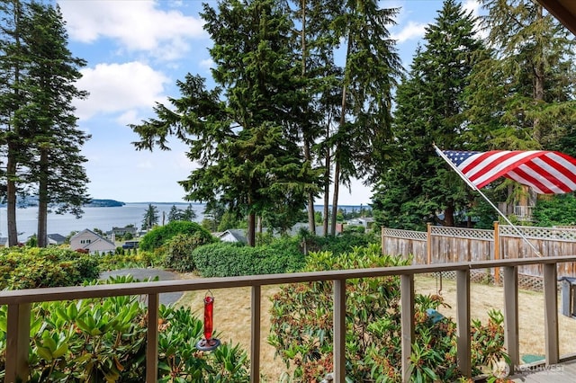 1563 Polnell Rd, Oak Harbor, WA 98277 - photo 2