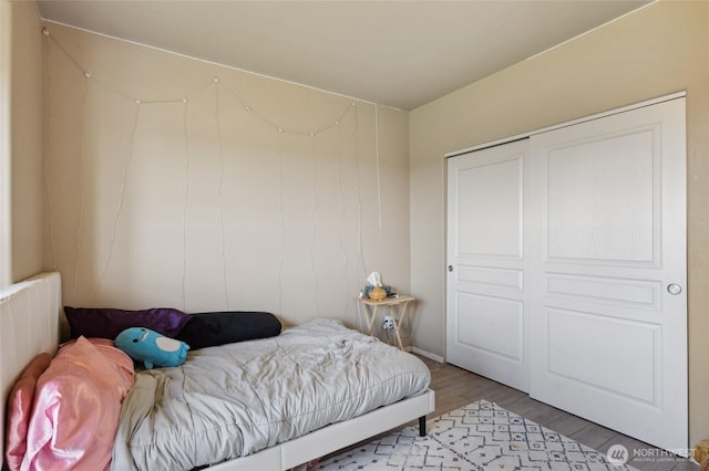 7186 16th Rd NE, Moses Lake, WA 98837 - bedroom with wood finished floors